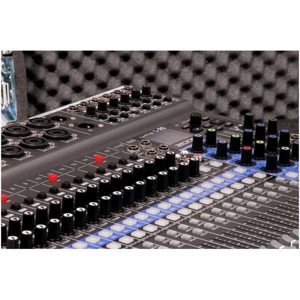 Zoom LiveTrak L-20 Mixercase Bundle