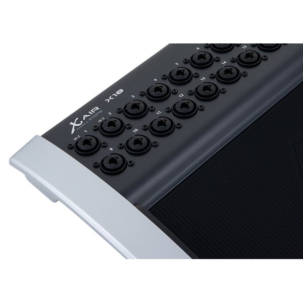 Behringer X18 Case Bundle