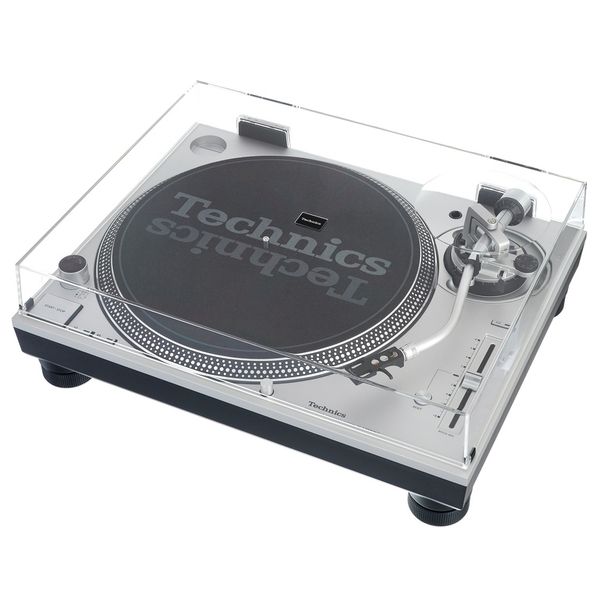 Technics SL-1200MK7 Case Bundle