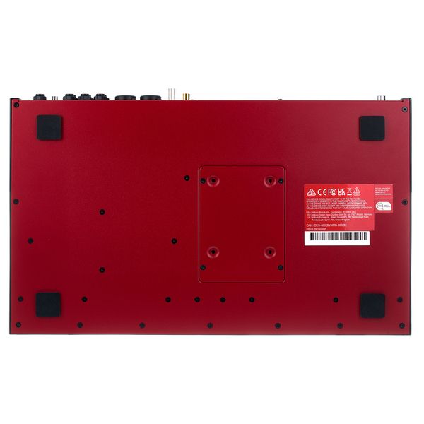 AKAI Professional MPC Live III Case Bundle