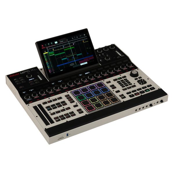 AKAI Professional MPC XL Case Bundle