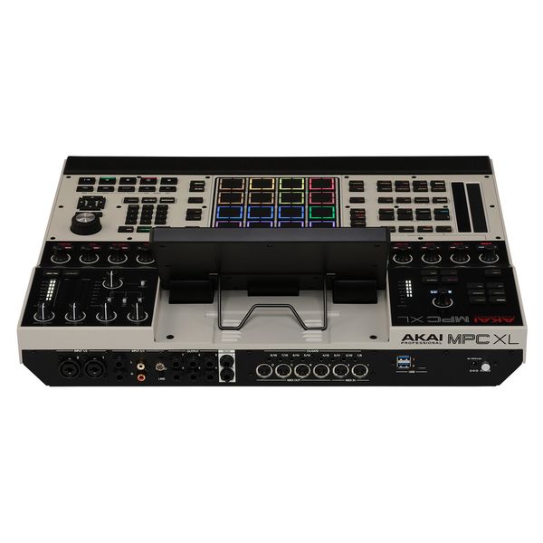 AKAI Professional MPC XL Case Bundle