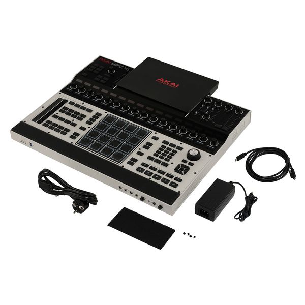 AKAI Professional MPC XL Case Bundle