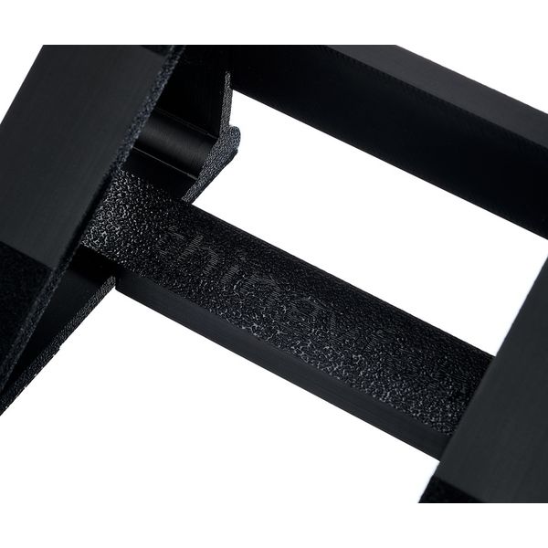 thingyfab Stand Behringer Monitor1
