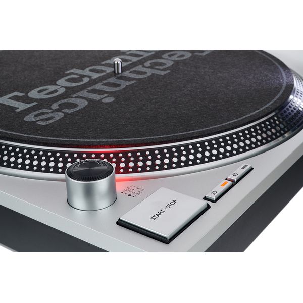 Technics 2x SL-1200MK7 Mix Set