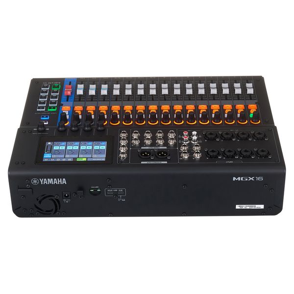 Yamaha MGX16 BK Case Bundle