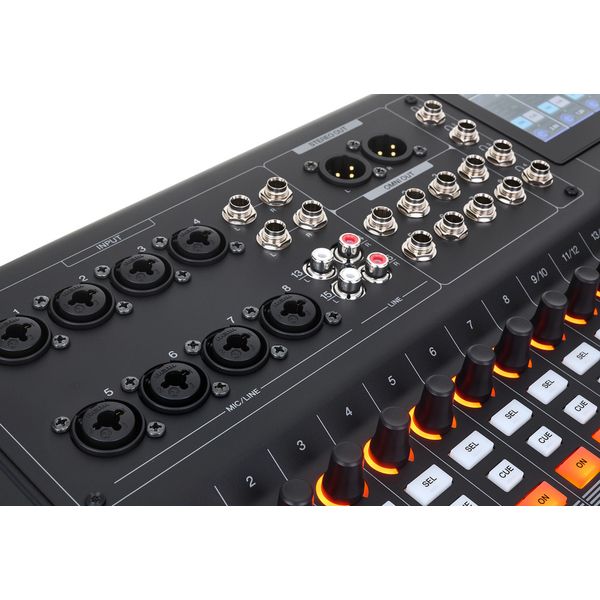 Yamaha MGX16 BK Case Bundle