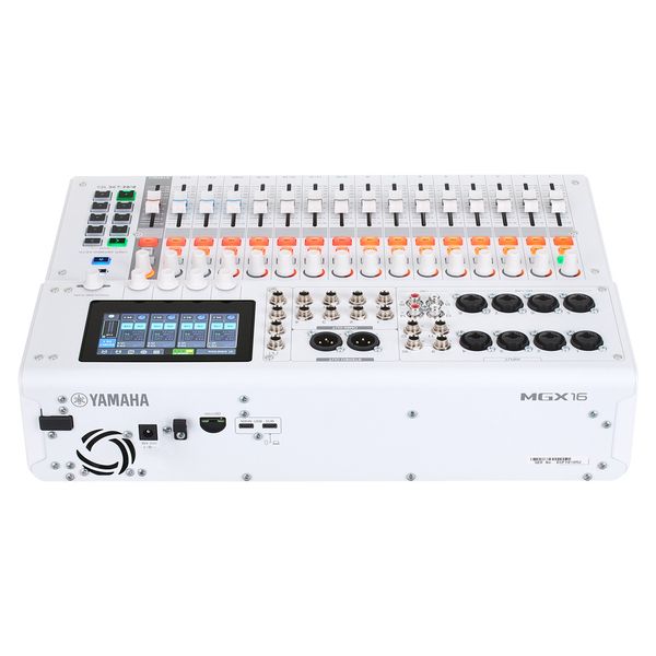 Yamaha MGX16 WH Case Bundle