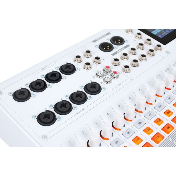 Yamaha MGX16 WH Case Bundle