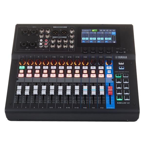 Yamaha MGX12 BK Case Bundle