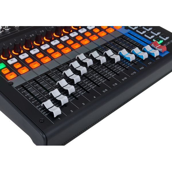 Yamaha MGX12V BK Case Bundle