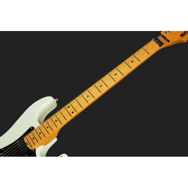 Kramer Guitars Pacer Deluxe Classic White
