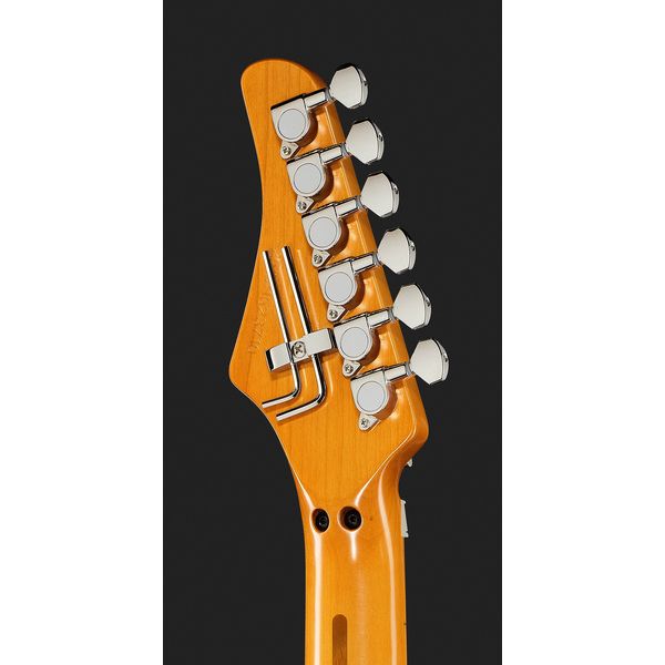 Kramer Guitars Pacer Deluxe Classic White