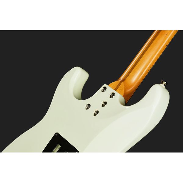 Kramer Guitars Pacer Deluxe Classic White