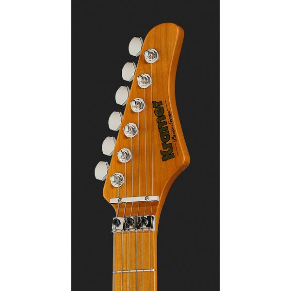 Kramer Guitars Pacer Deluxe Classic White