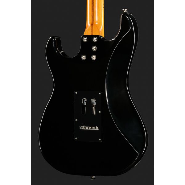 Kramer Guitars Pacer Deluxe GT Triburst