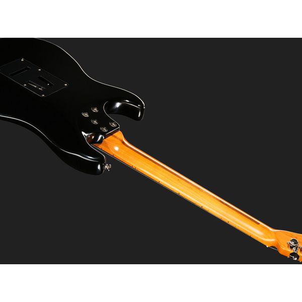Kramer Guitars Pacer Deluxe GT Triburst