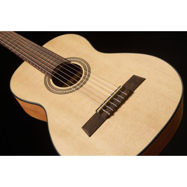 Höfner HF 13-1/2 Classical w/GigBag