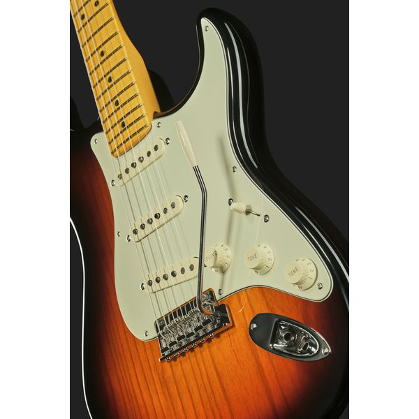 Fender LTD Am Pro II Strat V MN 3TSB