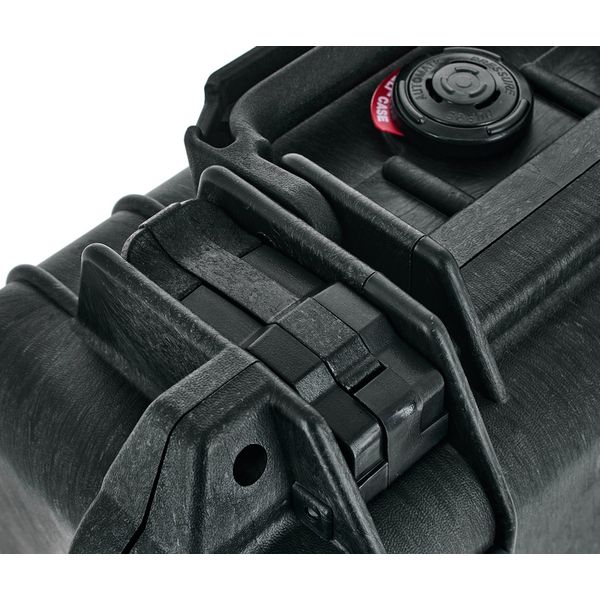 Peli 1200 Foam Black