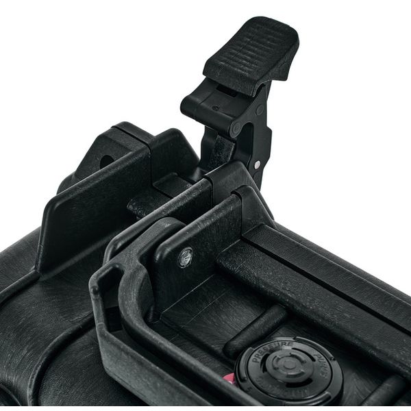 Peli 1200 Foam Black