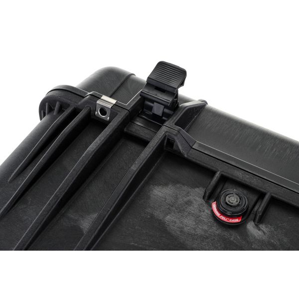 Peli 1660 Foam Black