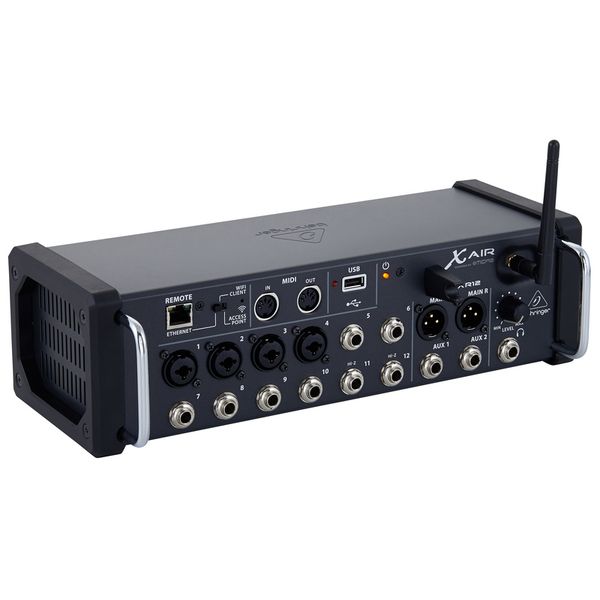 Behringer X AIR XR12 WiFi Bundle