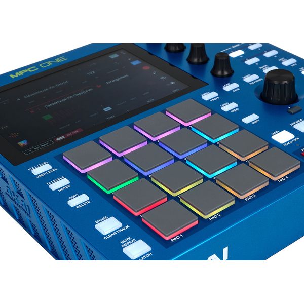 AKAI Professional MPC One G2