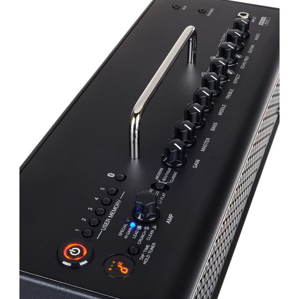 Yamaha THR30IIW Black Bundle