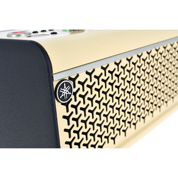 Yamaha THR30IIW Cream Bundle