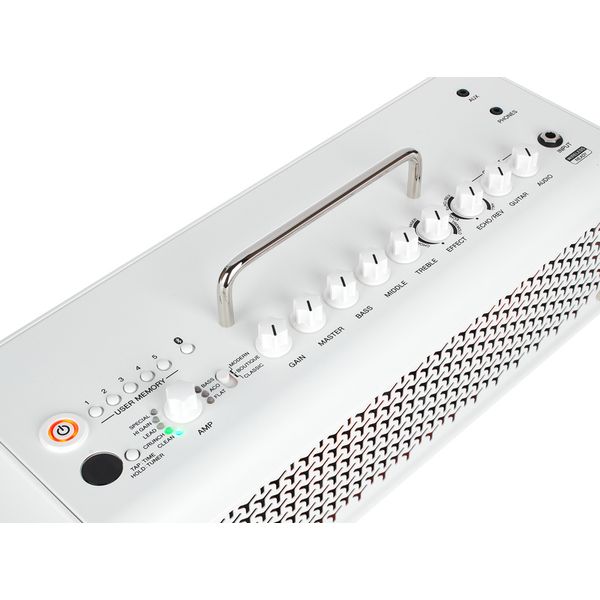 Yamaha THR30IIW White Bundle