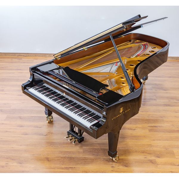 Steinway & Sons D-274