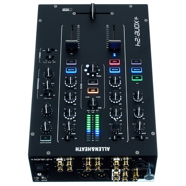Allen & Heath Xone 24 LP140 BK Mix Bundle