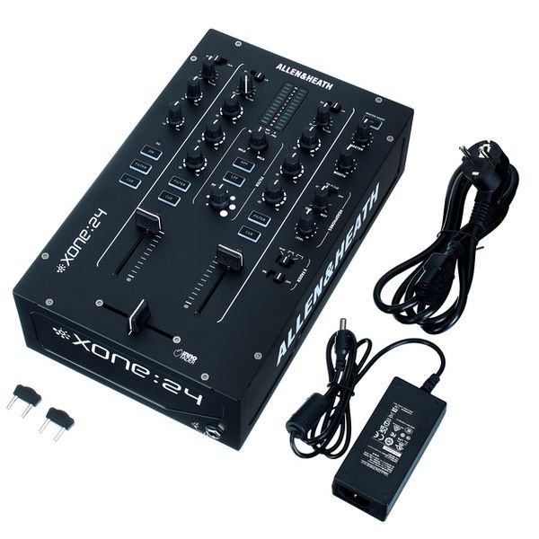 Allen & Heath Xone 24 LP140 BK Mix Bundle