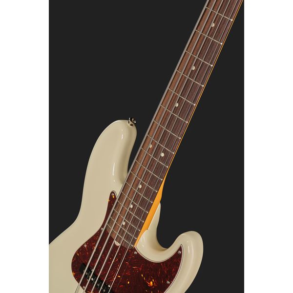 Fender AM Pro Jazz Bass V RW OW
