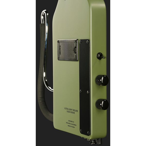 Traveler Guitar Ultra-Light Elect. Deluxe OGM