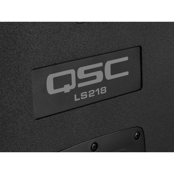 QSC LS218