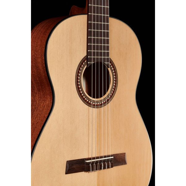 Höfner HF15 Bundle w/ Gig Bag
