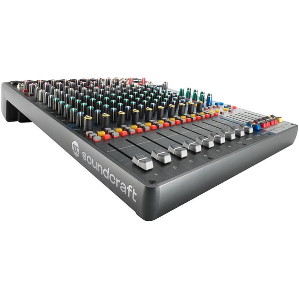Soundcraft Signature Plus 12