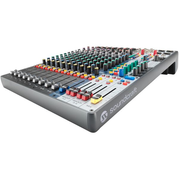 Soundcraft Signature Plus 12