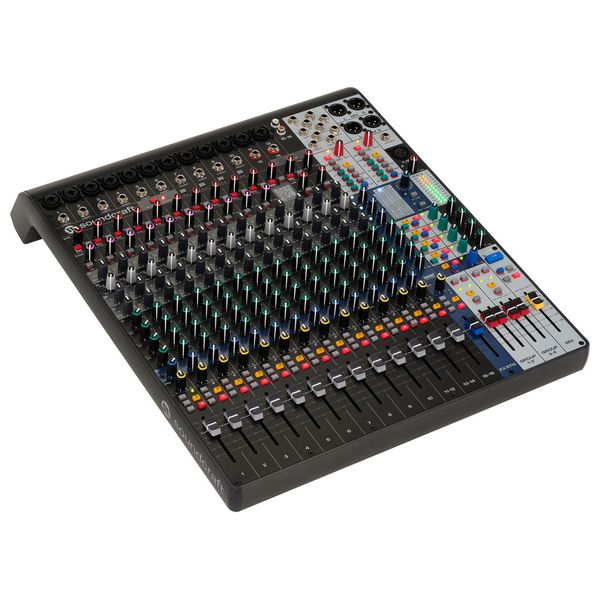 Soundcraft Signature Plus 16