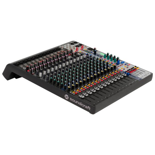 Soundcraft Signature Plus 16