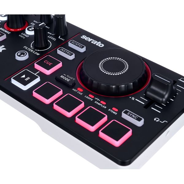 Numark Mixtrack Go Bundle