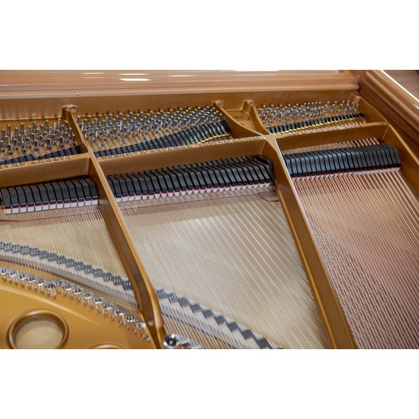 Steinway & Sons O-180 Amberwood