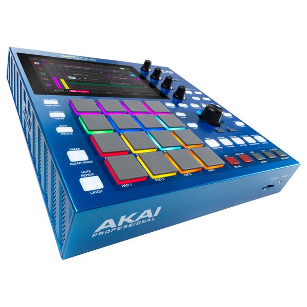 AKAI Professional MPC One G2 Case Bundle