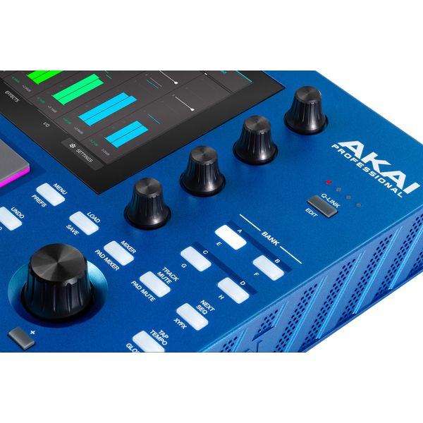 AKAI Professional MPC One G2 Case Bundle
