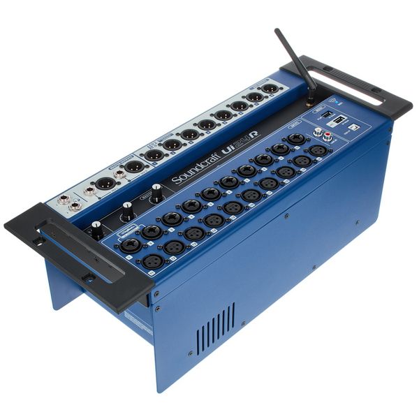 Soundcraft Ui24R Thon Case Bundle