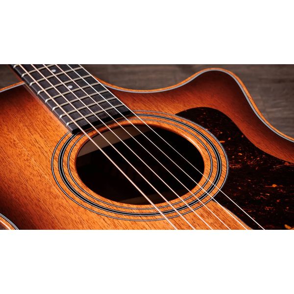 Taylor 324ce Studio Special Edition