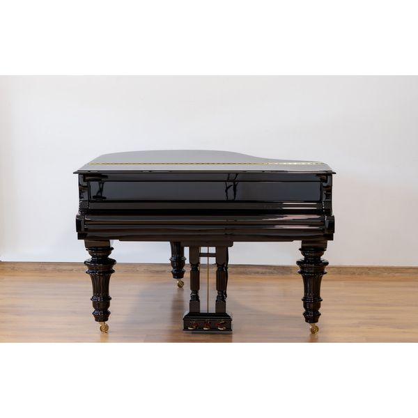 Steinway & Sons O-180 used
