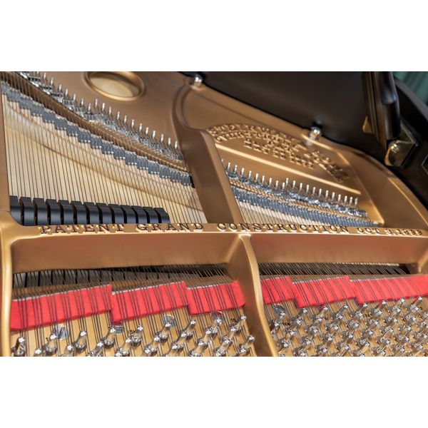 Steinway & Sons O-180 used